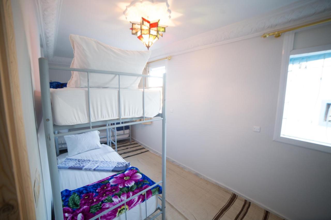 Sunside Surf House Hostel